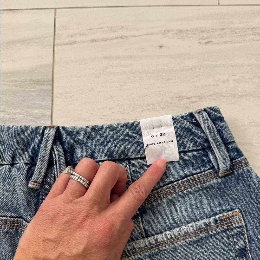 NWT Good American Light Blue Ripped Straight Leg Indigo Jeans - Picture 4 of 8